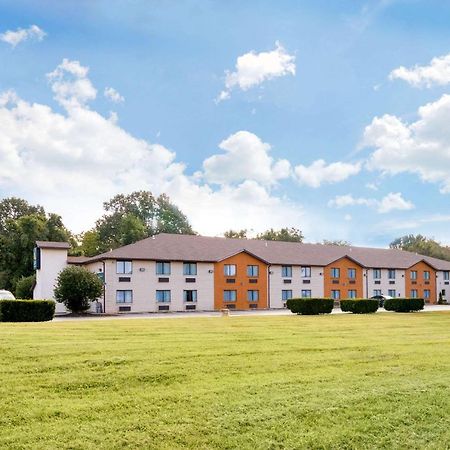 Quality Inn & Suites Metropolis I-24 Εξωτερικό φωτογραφία