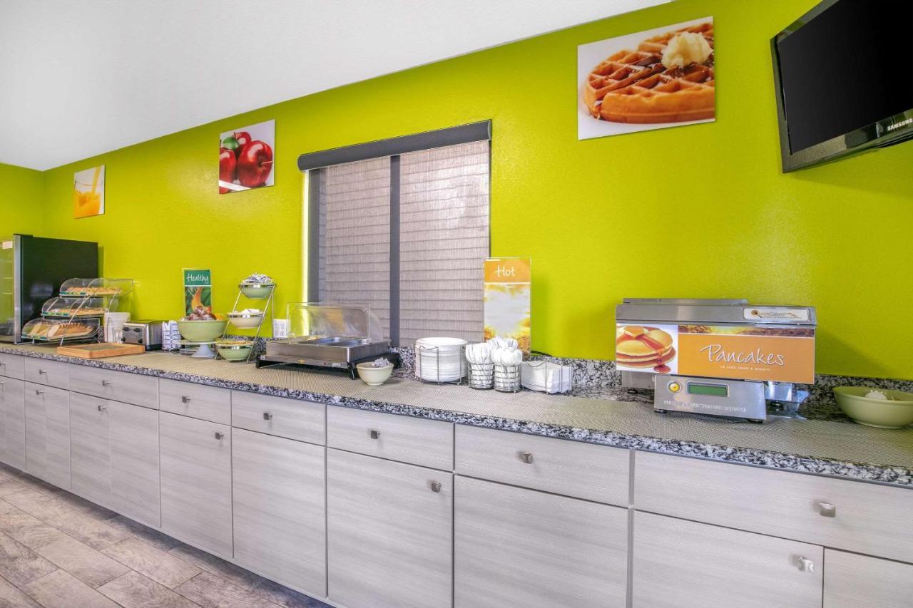 Quality Inn & Suites Metropolis I-24 Εξωτερικό φωτογραφία