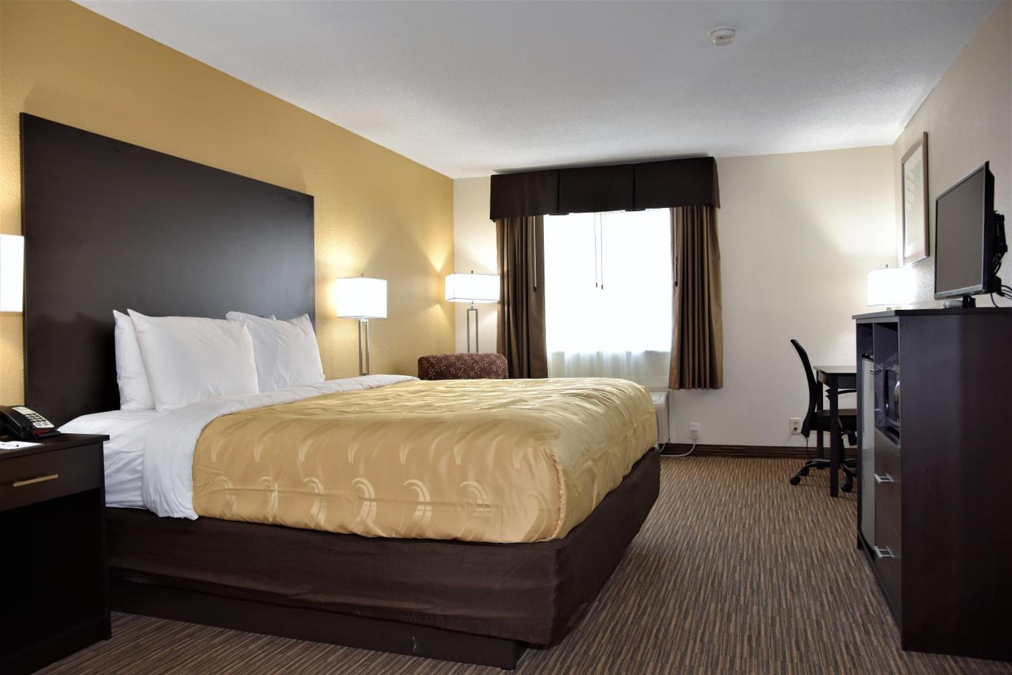 Quality Inn & Suites Metropolis I-24 Εξωτερικό φωτογραφία