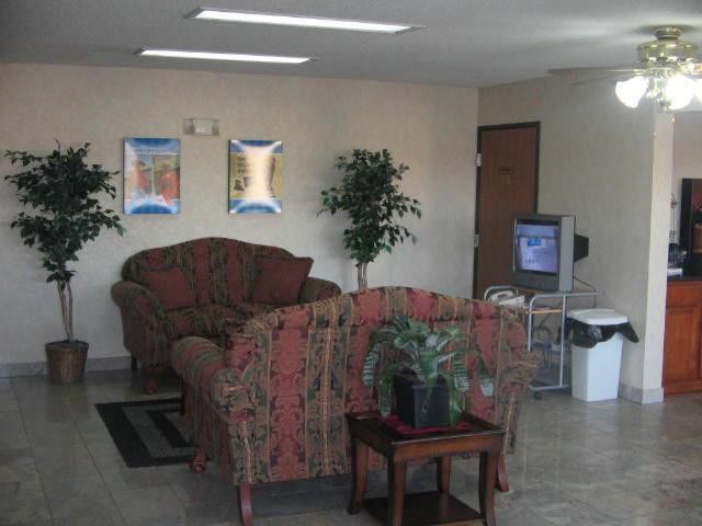 Quality Inn & Suites Metropolis I-24 Εξωτερικό φωτογραφία