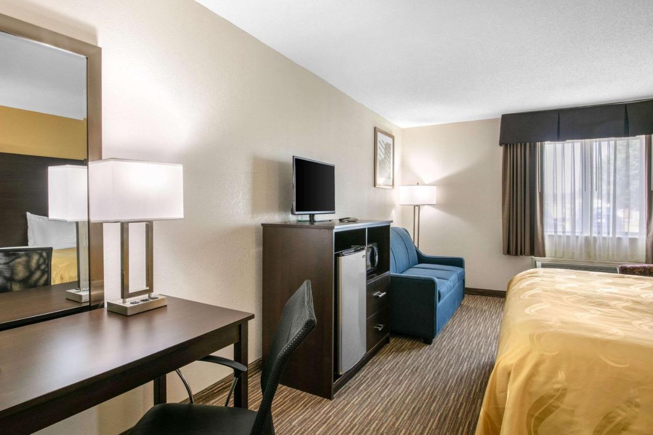 Quality Inn & Suites Metropolis I-24 Εξωτερικό φωτογραφία